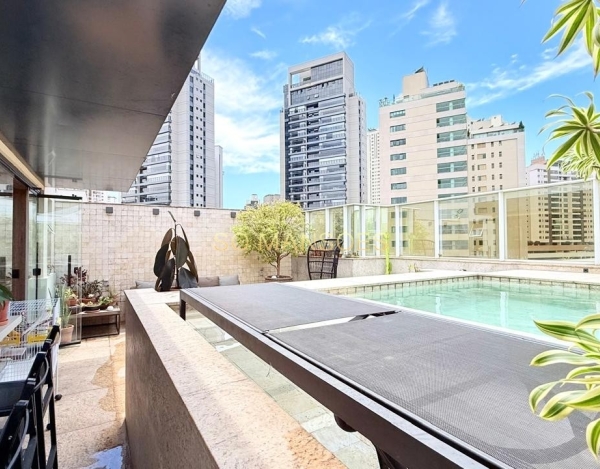 Cobertura à Venda no Vila da Serra, Nova Lima/MG — 280m², 4 Suítes e Piscina.