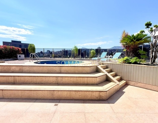 Cobertura à Venda no Lourdes, Belo Horizonte — 518m², 5 Quartos, 1 Suíte e Piscina Privativa.