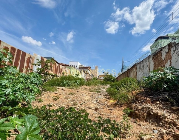 Lote à Venda no Carlos Prates, Belo Horizonte — 1.237m² com Localização Estratégica e Alto Potencial.