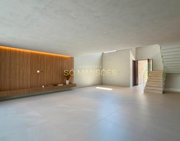 Casa à Venda no Costa Laguna, Alphaville Lagoa dos Ingleses, Nova Lima — 497m², 4 Suítes e Piscina Aquecida.