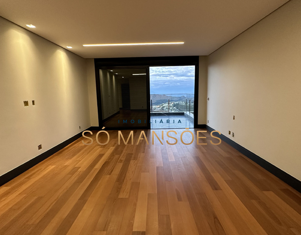 EXCLUSIVIDADE SÓ MANSÕES! CASA DE 940 M² À VENDA NO VALE DOS CRISTAIS.