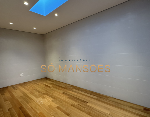 EXCLUSIVIDADE SÓ MANSÕES! CASA DE 940 M² À VENDA NO VALE DOS CRISTAIS.