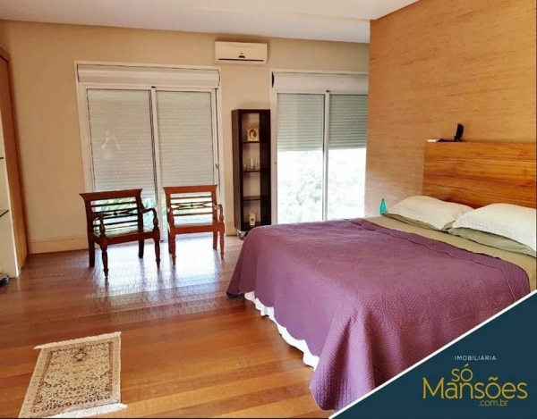 CASA DE LUXO DE 1050m² À VENDA NO VALE DOS CRISTAIS: CONFORTO E SOFISTICAÇÃO EM UM SÓ LUGAR