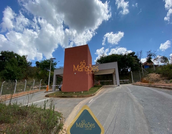 Lote de 1137m² a venda no condomínio Canto da Mata.