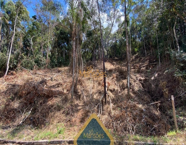 Lote de 1001m² a venda no condomínio Canto da Mata.