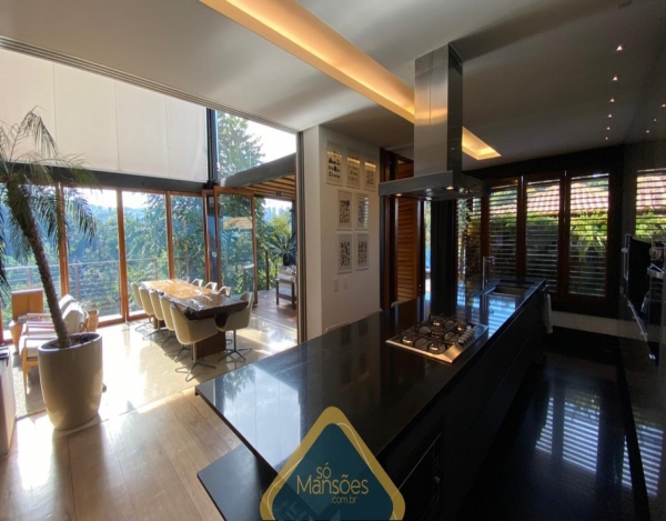 EXCLUSIVIDADE SÓ MANSÕES: CASA DE LUXO DE 480M² NO VALE DOS CRISTAIS