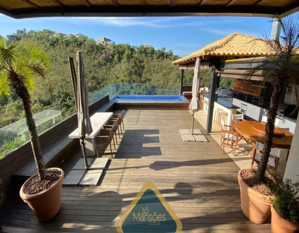 EXCLUSIVIDADE SÓ MANSÕES: CASA DE LUXO DE 480M² NO VALE DOS CRISTAIS