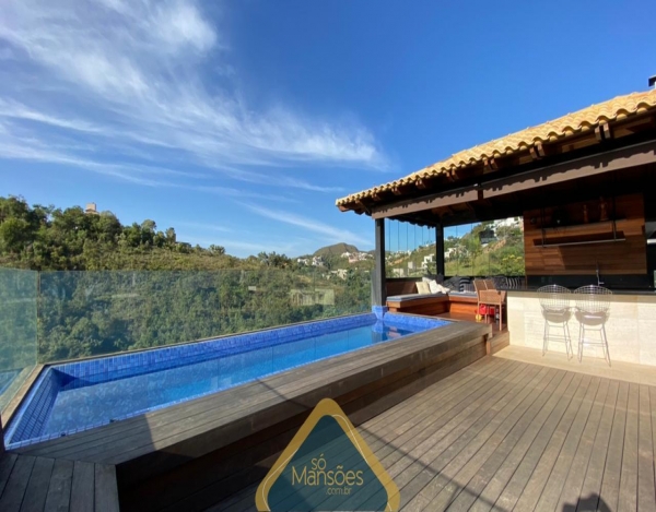 EXCLUSIVIDADE SÓ MANSÕES: CASA DE LUXO DE 480M² NO VALE DOS CRISTAIS