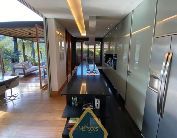 EXCLUSIVIDADE SÓ MANSÕES: CASA DE LUXO DE 480M² NO VALE DOS CRISTAIS