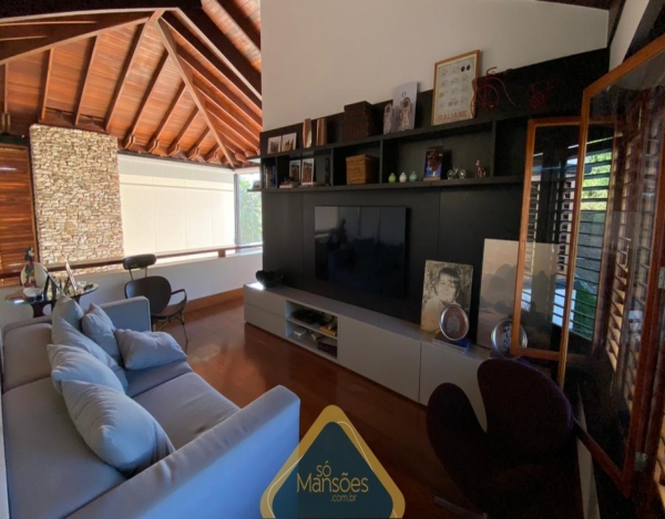 EXCLUSIVIDADE SÓ MANSÕES: CASA DE LUXO DE 480M² NO VALE DOS CRISTAIS