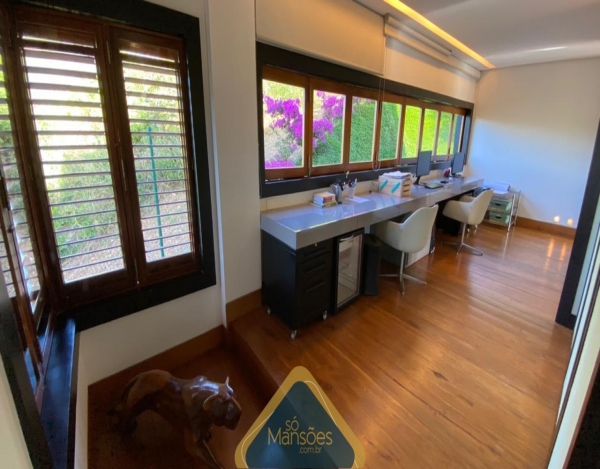 EXCLUSIVIDADE SÓ MANSÕES: CASA DE LUXO DE 480M² NO VALE DOS CRISTAIS