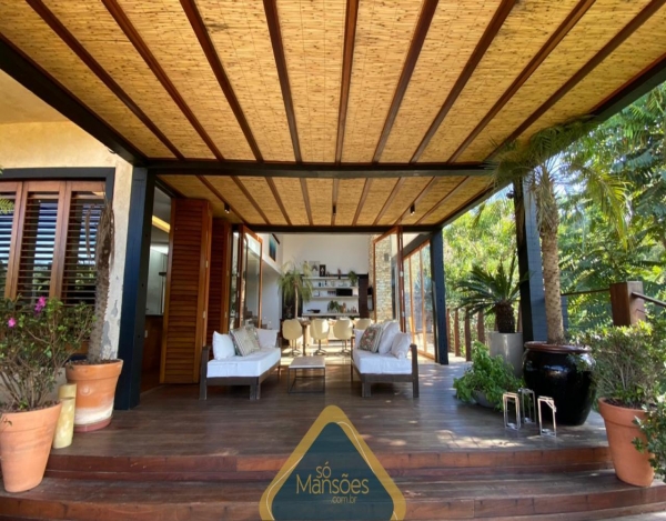 EXCLUSIVIDADE SÓ MANSÕES: CASA DE LUXO DE 480M² NO VALE DOS CRISTAIS