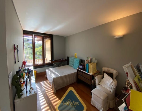 EXCLUSIVIDADE SÓ MANSÕES: CASA DE LUXO DE 480M² NO VALE DOS CRISTAIS