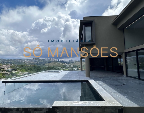 Casa Exclusiva de 495 m² à Venda com 4 Suítes e Vista Definitiva no Vale dos Cristais, Nova Lima - MG