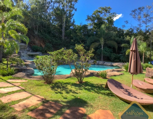 Lote de 858m² à Venda no Condomínio Quintas do Sol – Topografia Excepcional com Projeto Aprovado.