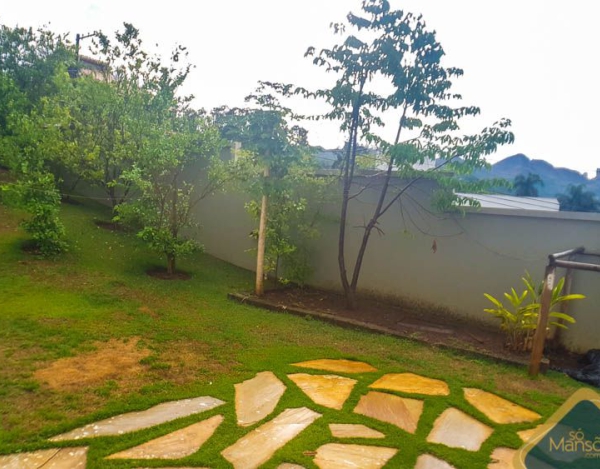 Ótima casa à venda no Condomínio Ouro Velho Mansões