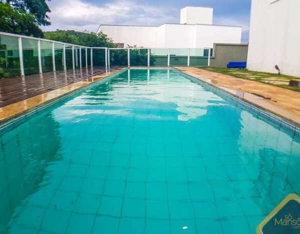 Ótima casa à venda no Condomínio Ouro Velho Mansões