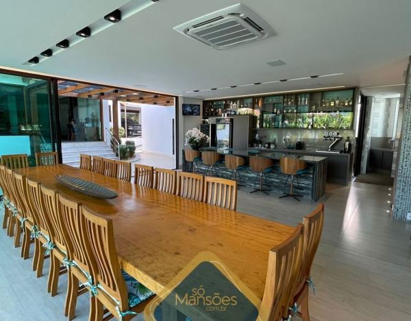 CASA LUXUOSA DE 313M² NO CONDOMÍNIO ALDEIAS DO LAGO - ESMERALDAS/MG À VENDA!
