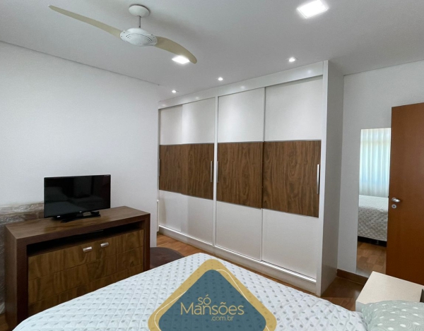 CASA LUXUOSA DE 313M² NO CONDOMÍNIO ALDEIAS DO LAGO - ESMERALDAS/MG À VENDA!