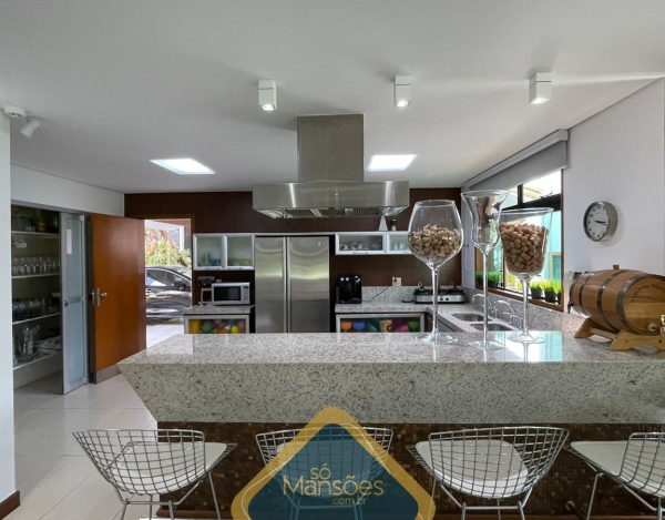 CASA LUXUOSA DE 313M² NO CONDOMÍNIO ALDEIAS DO LAGO - ESMERALDAS/MG À VENDA!