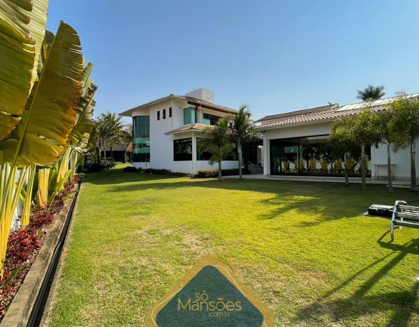 CASA LUXUOSA DE 313M² NO CONDOMÍNIO ALDEIAS DO LAGO - ESMERALDAS/MG À VENDA!