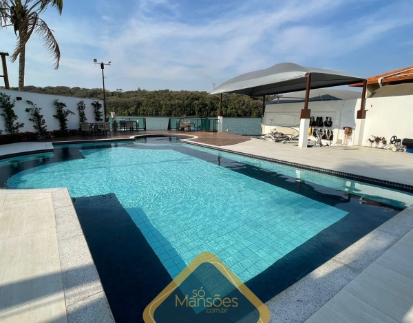 CASA LUXUOSA DE 313M² NO CONDOMÍNIO ALDEIAS DO LAGO - ESMERALDAS/MG À VENDA!