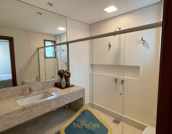 CASA LUXUOSA DE 313M² NO CONDOMÍNIO ALDEIAS DO LAGO - ESMERALDAS/MG À VENDA!
