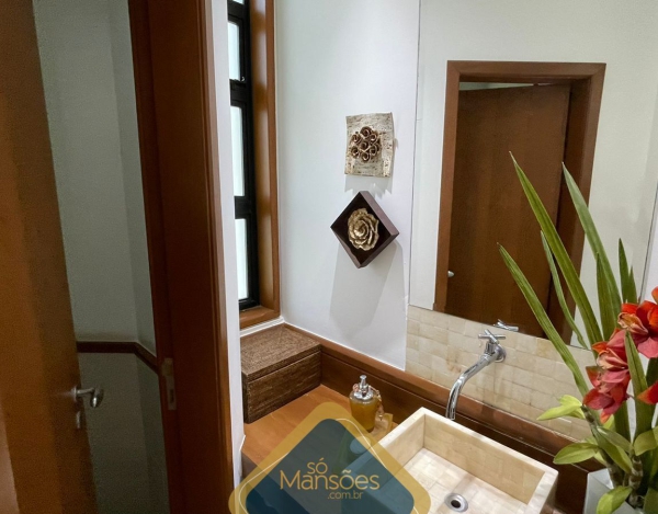 CASA LUXUOSA DE 313M² NO CONDOMÍNIO ALDEIAS DO LAGO - ESMERALDAS/MG À VENDA!