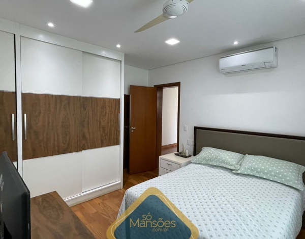 CASA LUXUOSA DE 313M² NO CONDOMÍNIO ALDEIAS DO LAGO - ESMERALDAS/MG À VENDA!