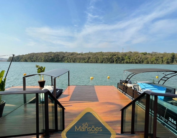 CASA LUXUOSA DE 313M² NO CONDOMÍNIO ALDEIAS DO LAGO - ESMERALDAS/MG À VENDA!