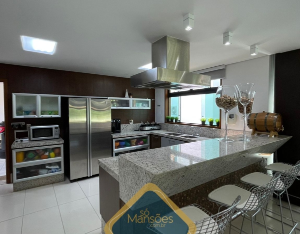 CASA LUXUOSA DE 313M² NO CONDOMÍNIO ALDEIAS DO LAGO - ESMERALDAS/MG À VENDA!