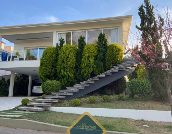 Casa de 550m² à venda no condomínio Residencial Quinta das Palmeiras em Varginha/MG.