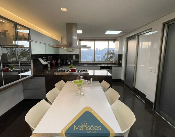 EXUBERANTE RESIDÊNCIA DE 736m² NO VALE DOS CRISTAIS - UMA VERDADEIRA JOIA À VENDA