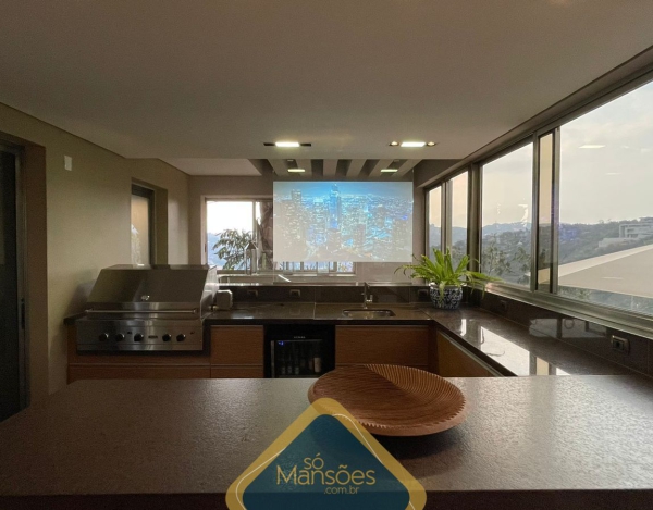 EXUBERANTE RESIDÊNCIA DE 736m² NO VALE DOS CRISTAIS - UMA VERDADEIRA JOIA À VENDA