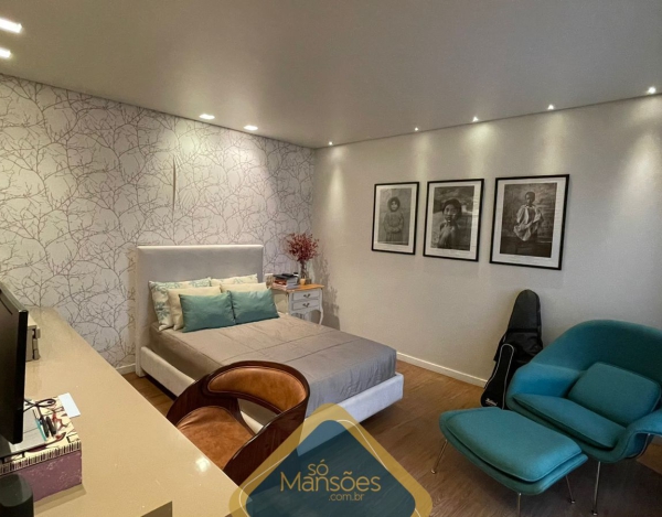 EXUBERANTE RESIDÊNCIA DE 736m² NO VALE DOS CRISTAIS - UMA VERDADEIRA JOIA À VENDA