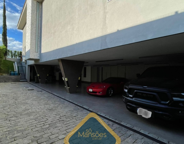 CASA DE 844,45m² NO VALE DOS CRISTAIS 