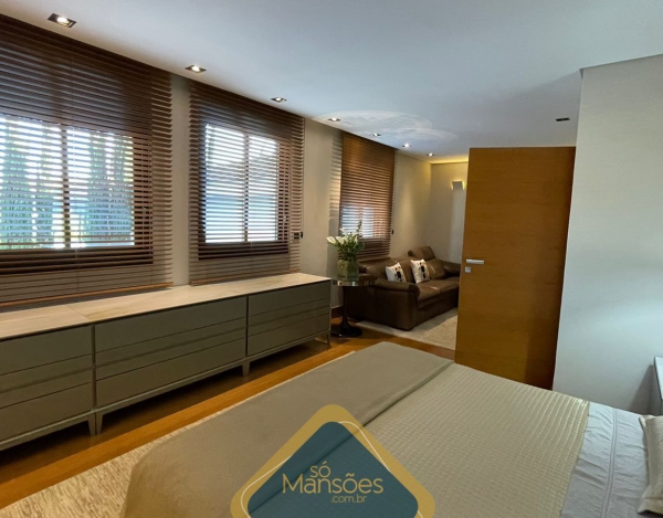 CASA DE 844,45m² NO VALE DOS CRISTAIS 