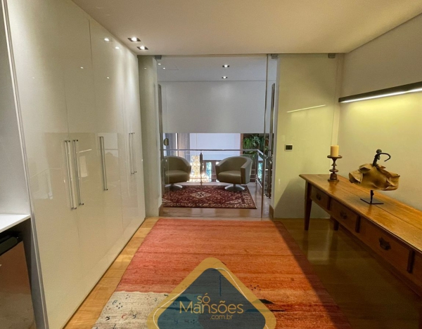 CASA DE 844,45m² NO VALE DOS CRISTAIS 