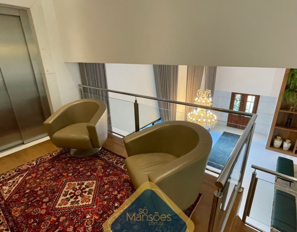 CASA DE 844,45m² NO VALE DOS CRISTAIS 