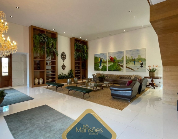 CASA DE 844,45m² NO VALE DOS CRISTAIS 
