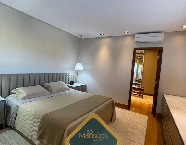 CASA DE 844,45m² NO VALE DOS CRISTAIS 