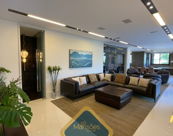 CASA DE 844,45m² NO VALE DOS CRISTAIS 