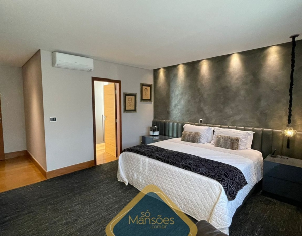CASA DE 844,45m² NO VALE DOS CRISTAIS 