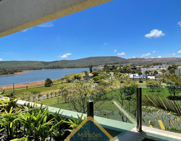 Excelente casa com vista magnífica da lagoa à venda no Alphaville Lagoa dos Ingleses.