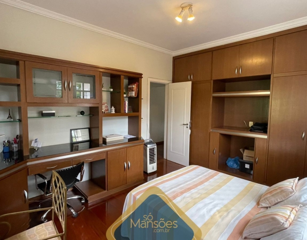 Casa de 538m² à venda no Condomínio Parque do Engenho.
