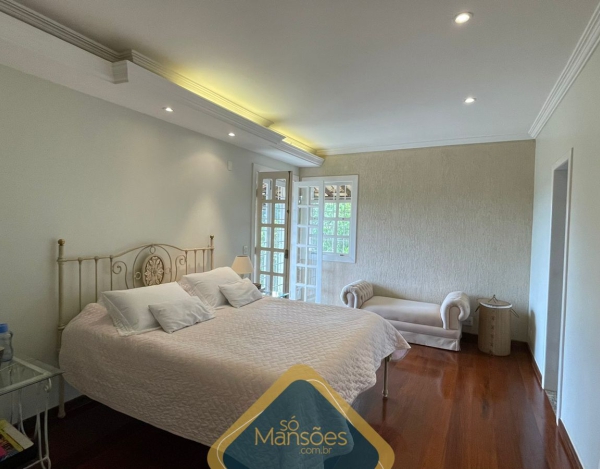 Casa de 538m² à venda no Condomínio Parque do Engenho.