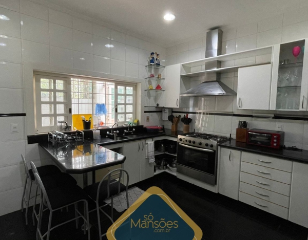 Casa de 538m² à venda no Condomínio Parque do Engenho.