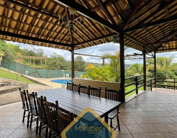 Casa de 538m² à venda no Condomínio Parque do Engenho.