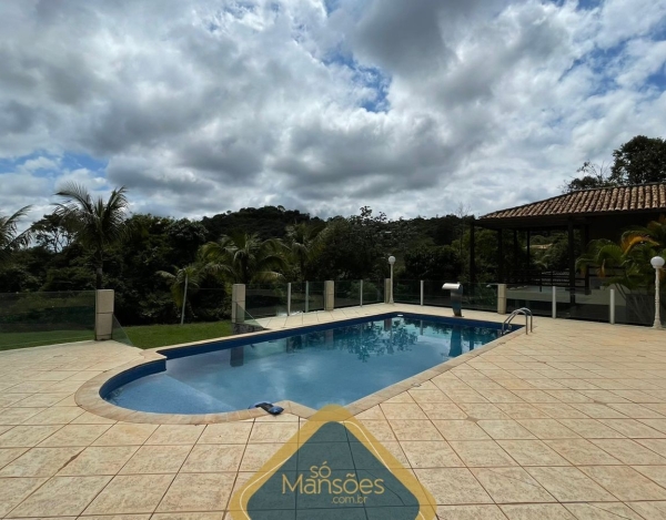 Casa Espaçosa de 538 m² à Venda com 4 Suítes e Sauna no Parque Do Engenho, Nova Lima - MG