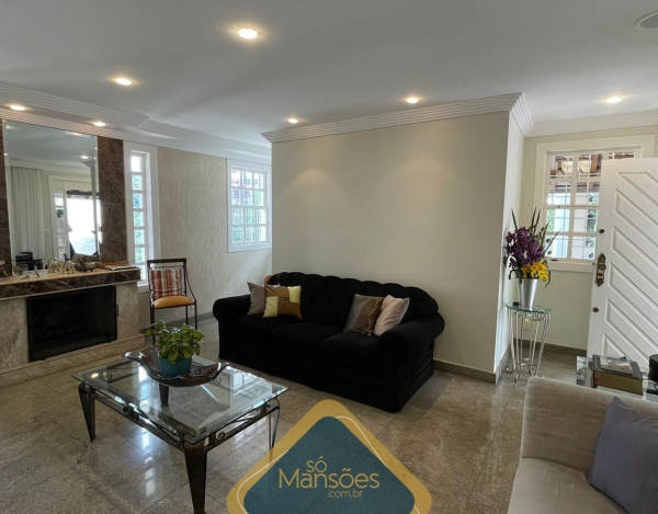 Casa de 538m² à venda no Condomínio Parque do Engenho.